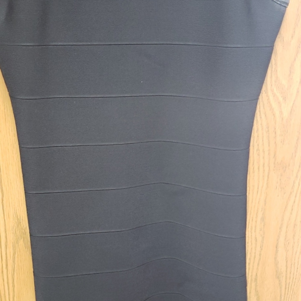 Dress - Picture 3 of 5